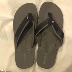 Sandals mens new flip flops size XL 12-13 Dockers Levi Strauss & Co